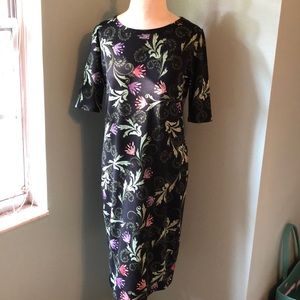 Beautiful Floral Julia by Lularoe size M